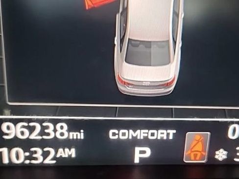 Used 2017 Audi A4 2.0T Premium w/ Audi MMI Navigation Plus image 9