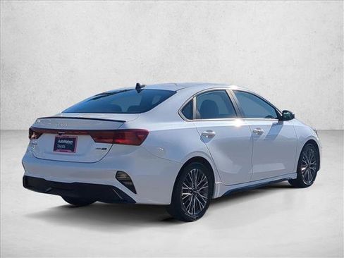 Used 2023 Kia Forte GT-Line w/ GT-Line Premium Package image 5