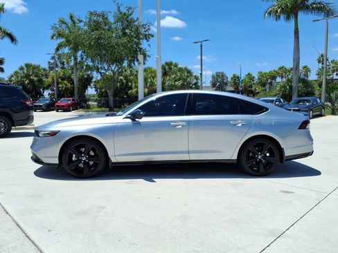 Used 2024 Honda Accord Sport image 4