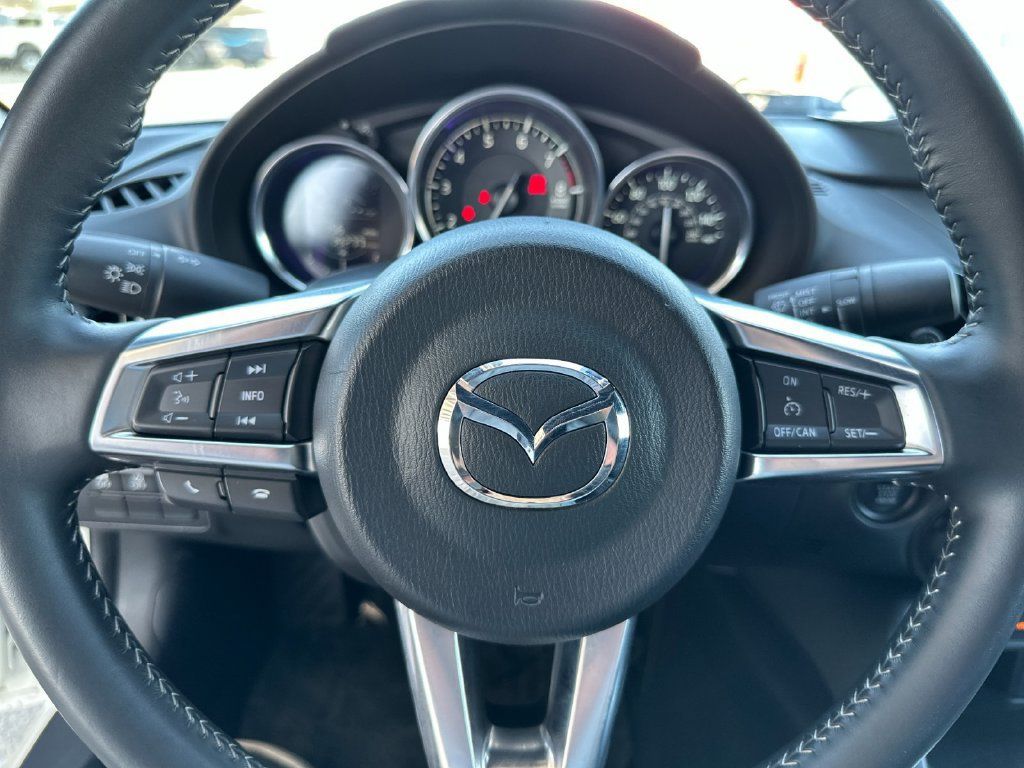 Used 2021 MAZDA MX-5 Miata Sport RWD image 20