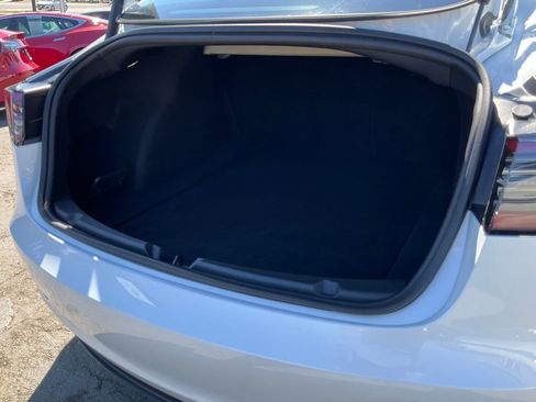 Used 2023 Tesla Model 3 Standard Range image 8