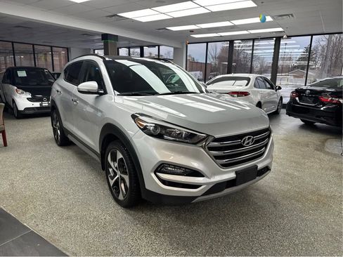 Used 2018 Hyundai Tucson Limited w/ Ultimate Package 02 image 3