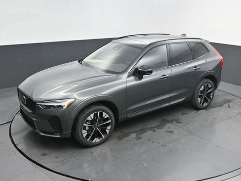 New 2026 Volvo XC60 B5 Plus w/ Climate Package AWD/4WD image 22