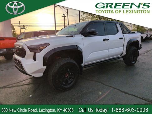Used 2025 Toyota Tacoma TRD Pro image 1