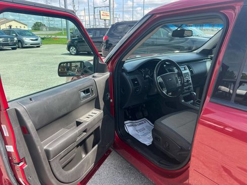 Used 2009 Ford Flex SE image 20