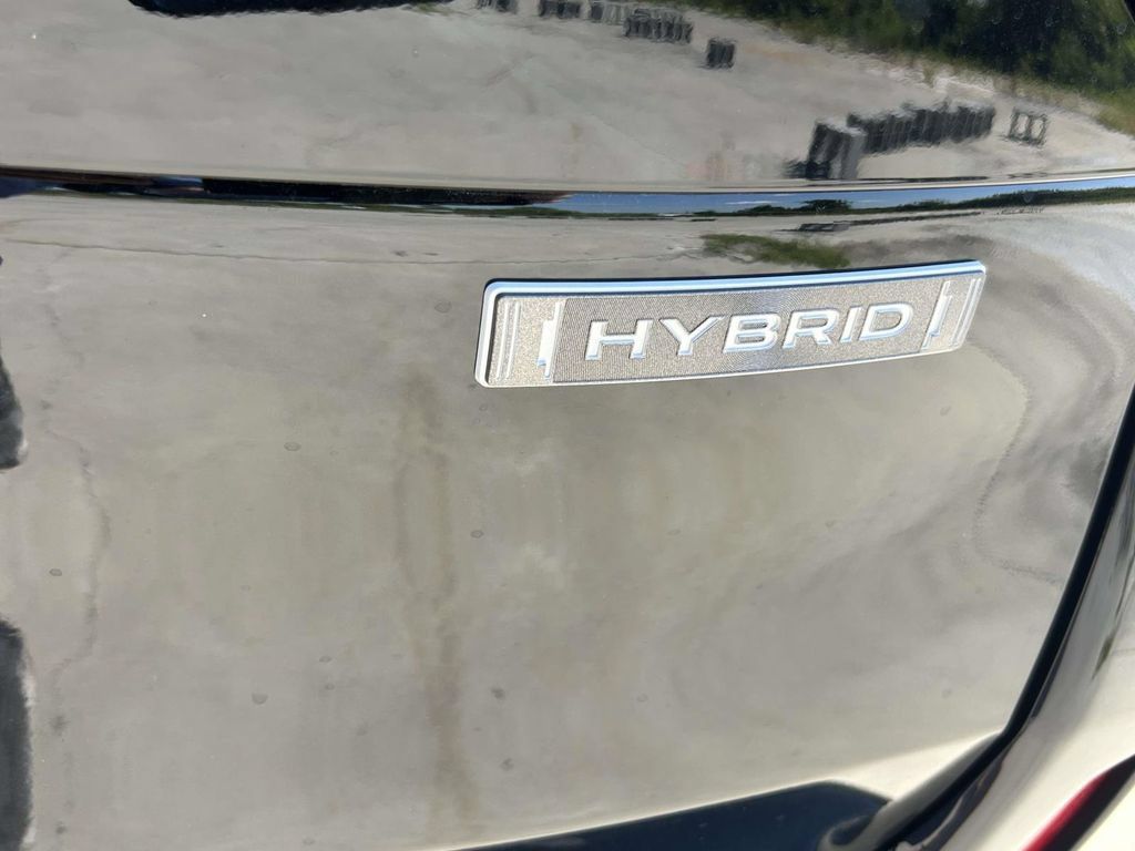 New 2026 Subaru Forester Touring w/ Touring Hybrid Package AWD/4WD image 7