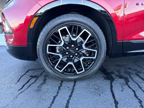 Used 2023 Chevrolet Blazer RS image 32