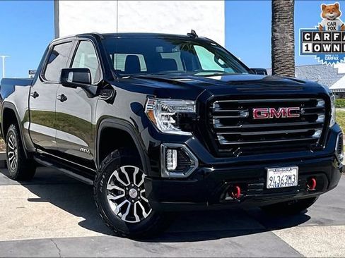 Used 2022 GMC Sierra 1500 AT4 w/ AT4 Preferred Package AWD/4WD image 2