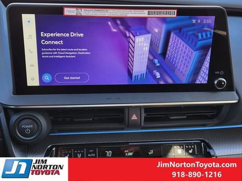 Used 2025 Toyota Prius Limited image 18