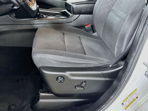 Used 2021 Dodge Durango GT w/ Blacktop Package AWD/4WD image 17