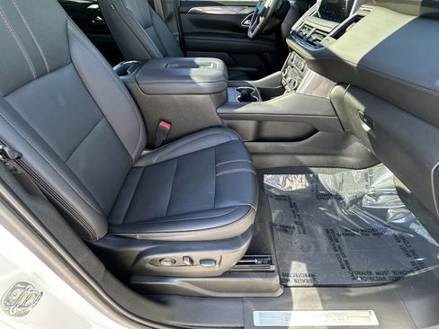 Used 2023 Chevrolet Tahoe RST image 15