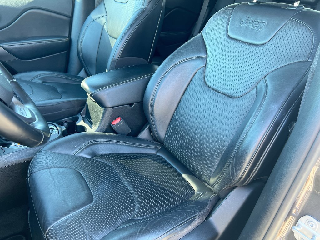 Used 2020 Jeep Cherokee Limited AWD/4WD image 20
