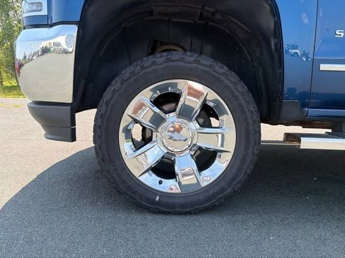 Used 2017 Chevrolet Silverado 1500 LTZ w/ Sport Package AWD/4WD image 25