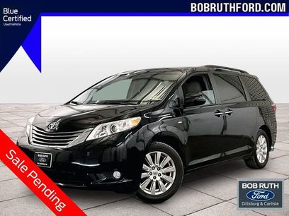 Used 2017 Toyota Sienna XLE Premium
