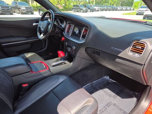 Used 2020 Dodge Charger SXT w/ Leather Interior Group RWD image 14