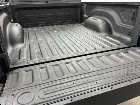Used 2022 RAM 2500 Laramie AWD/4WD image 5