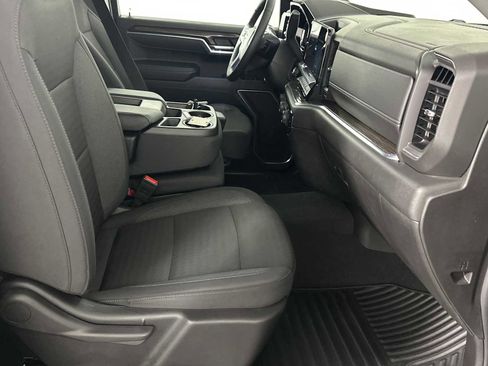 Used 2025 Chevrolet Silverado 1500 LT image 15
