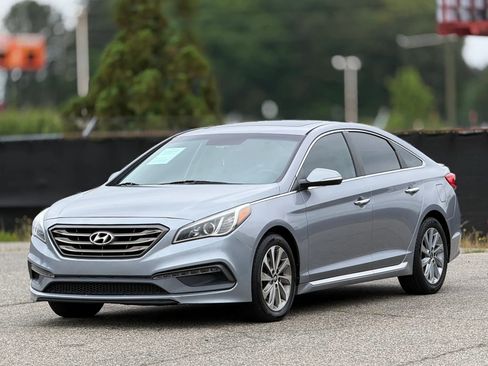 Used 2016 Hyundai Sonata Sport w/ Option Group 1V FWD image 6