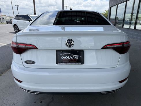 Used 2021 Volkswagen Jetta R-Line FWD image 5
