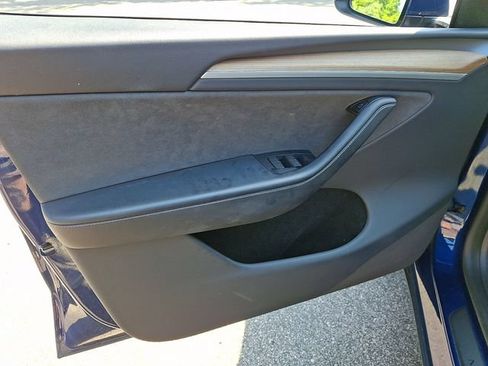 Used 2023 Tesla Model Y Long Range AWD/4WD image 14