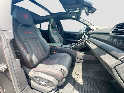 Used 2024 Lamborghini Urus Performante image 31