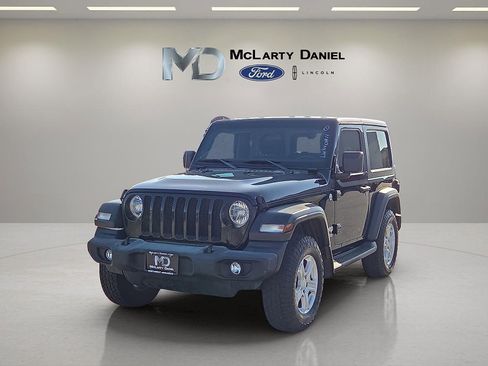 Used 2020 Jeep Wrangler Sport image 2