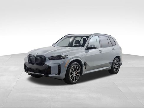 New 2026 BMW X5 xDrive50e w/ M Sport Package image 1