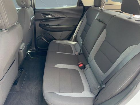 Certified 2024 Chevrolet TrailBlazer LT w/ Convenience Package FWD image 25