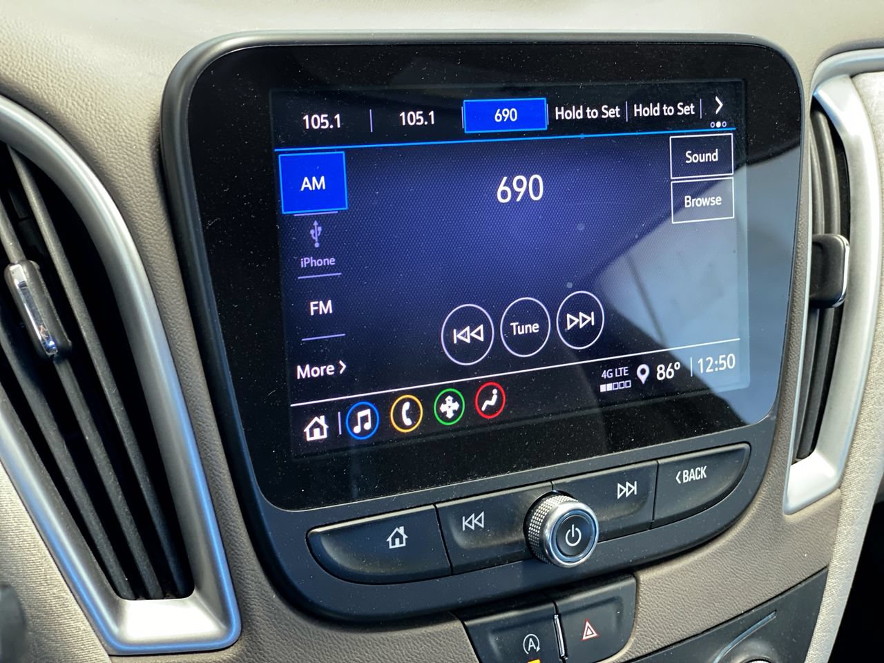 Used 2022 Chevrolet Malibu LT FWD image 26