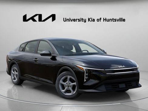 Used 2025 Kia K4 FWD image 1