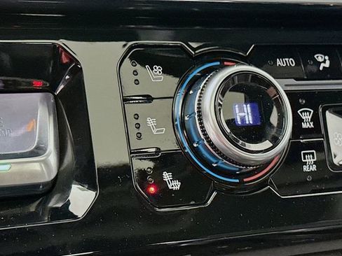 Used 2023 GMC Sierra 1500 Denali w/ Denali Reserve Package image 21