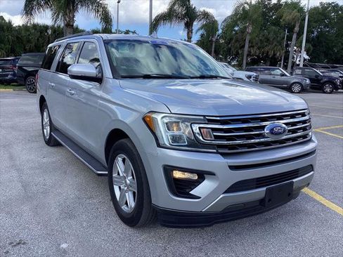 Used 2018 Ford Expedition Max XLT w/ Equipment Group 202A RWD image 3