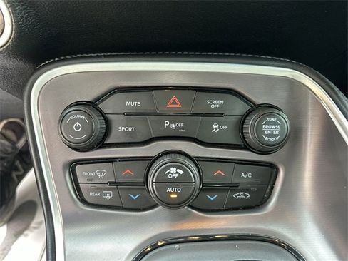 Used 2021 Dodge Challenger R/T image 17
