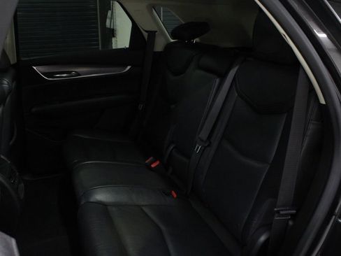 Used 2017 Cadillac XT5 Luxury w/ Driver Awareness Package image 43