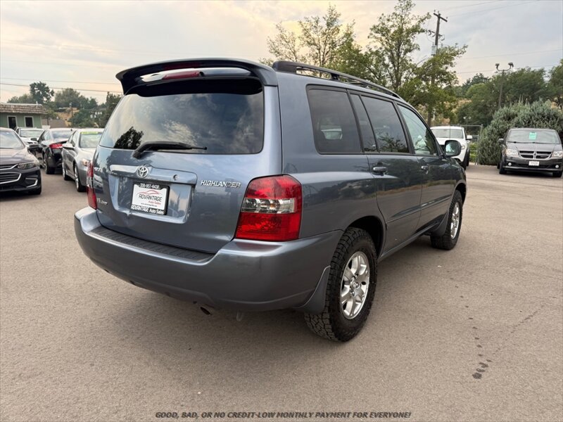 Used 2007 Toyota Highlander 4WD V6 w/ 3rd Row image 6