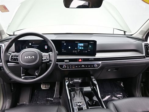 Certified 2024 Kia Sorento SX image 36
