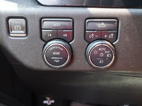 Used 2023 Chevrolet Silverado 1500 RST AWD/4WD image 34