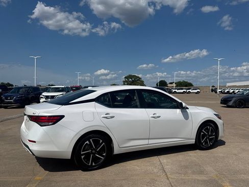 Certified 2024 Nissan Sentra SV FWD image 21