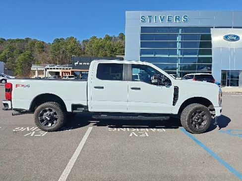 Used 2024 Ford F250 XL w/ STX Appearance Package image 2