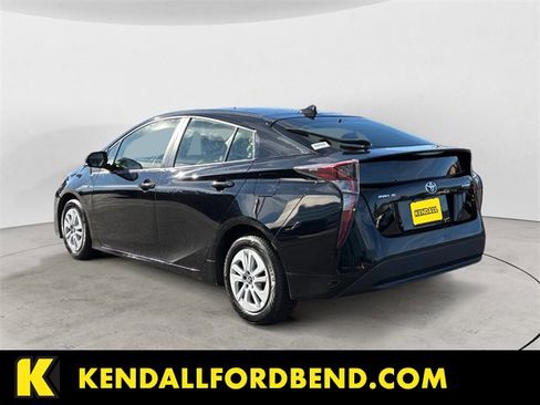 Used 2016 Toyota Prius Two image 3