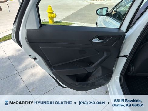 Used 2023 Volkswagen Jetta Sport FWD image 23