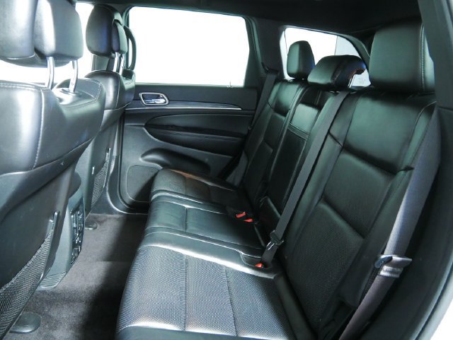 Used 2019 Jeep Grand Cherokee Limited w/ Luxury Group II AWD/4WD image 19