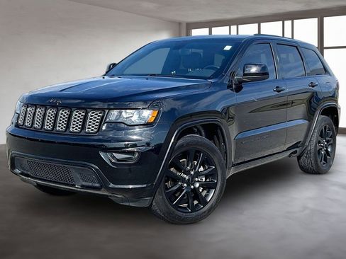 Used 2020 Jeep Grand Cherokee Altitude AWD/4WD image 1