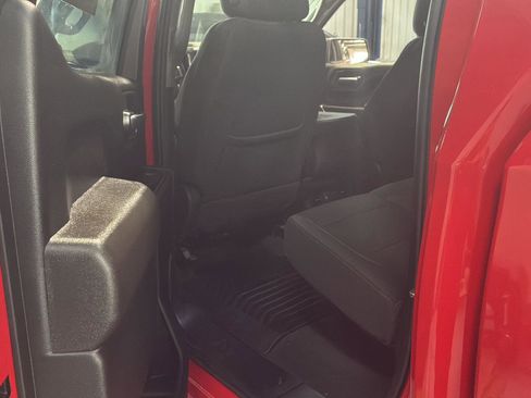 Used 2022 Chevrolet Silverado 1500 LT AWD/4WD image 14