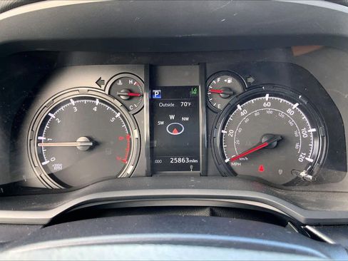 Used 2023 Toyota 4Runner SR5 Premium image 24