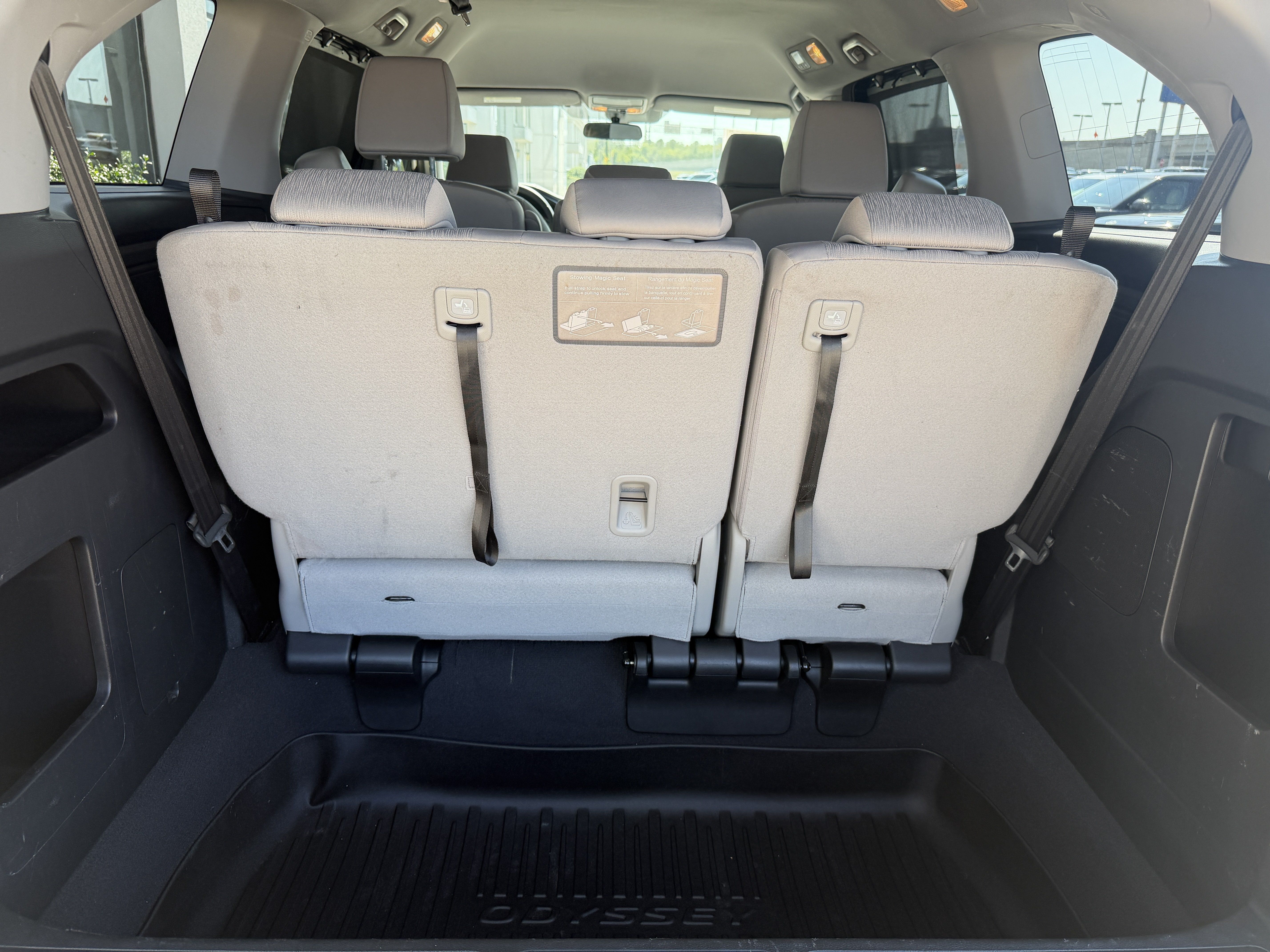 Used 2019 Honda Odyssey EX image 11