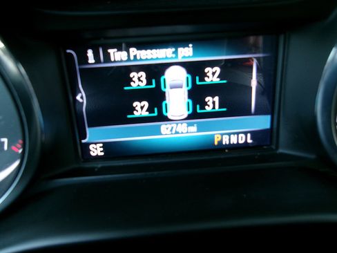 Used 2020 Buick Envision Essence image 17