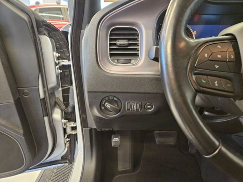 Used 2023 Dodge Charger SXT image 16