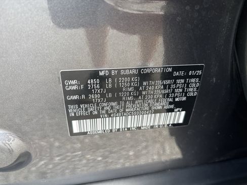 Used 2025 Subaru Outback Premium w/ Popular Package #1A AWD/4WD image 22