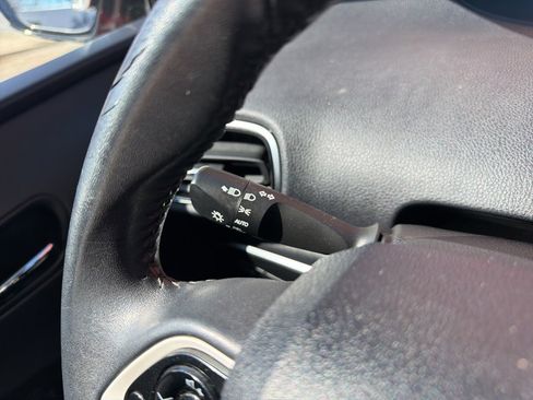 Used 2018 Toyota Prius Prime Premium image 27